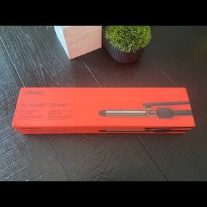 Amika Le Marcel curling iron